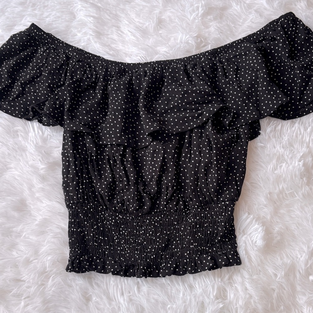 Forever 21 Black and White Off-Shoulder Blouse